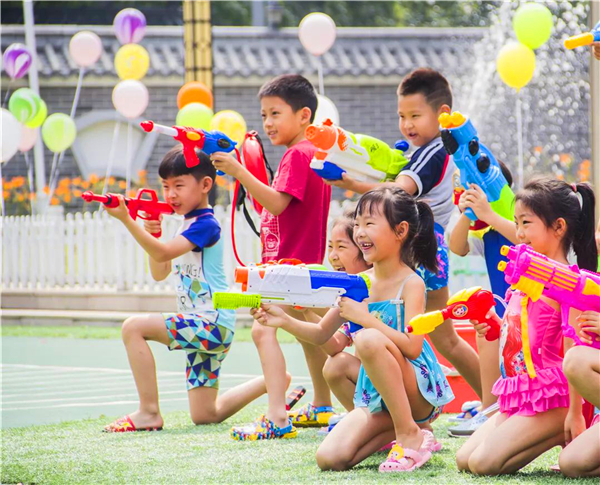 1686970980172600.jpg 電動(dòng)水槍.jpg